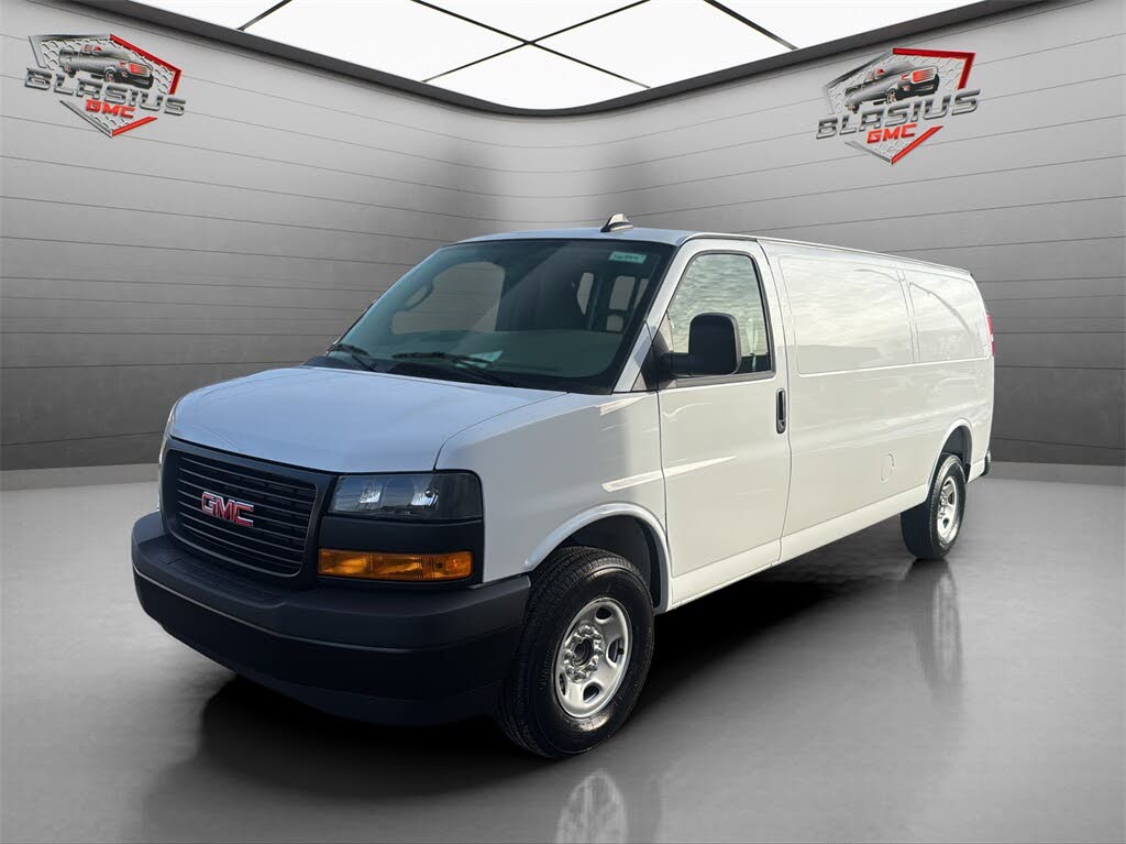 2026 GMC Savana Cargo 2500 RWD