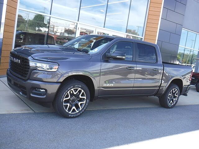 2026 RAM 1500 Laramie Crew Cab 4WD
