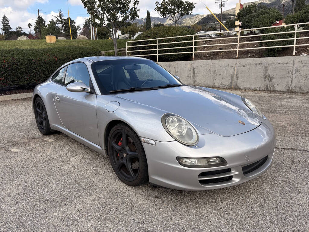 2005 Porsche 911 Carrera S Coupe RWD