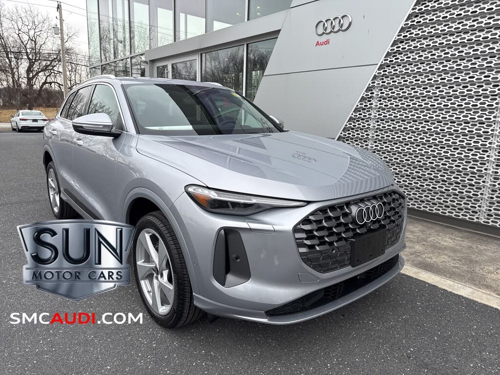 2025 Audi Q5 quattro Premium Plus 40 TFSI