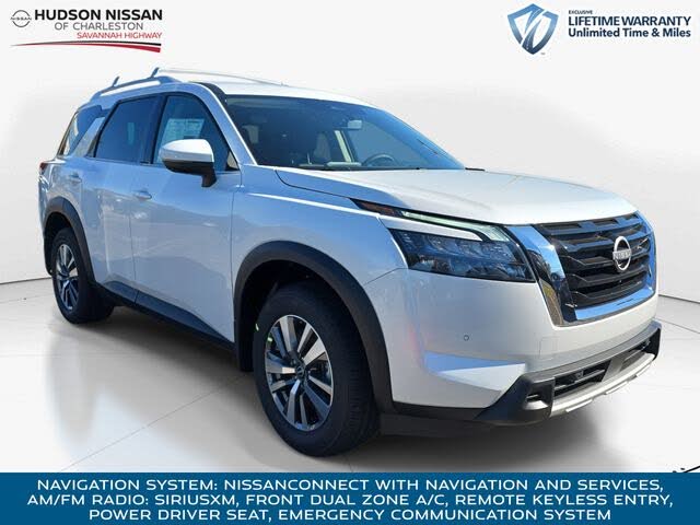 2025 Nissan Pathfinder SL FWD