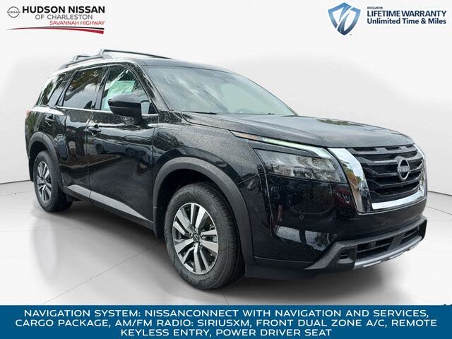 2025 Nissan Pathfinder SL FWD