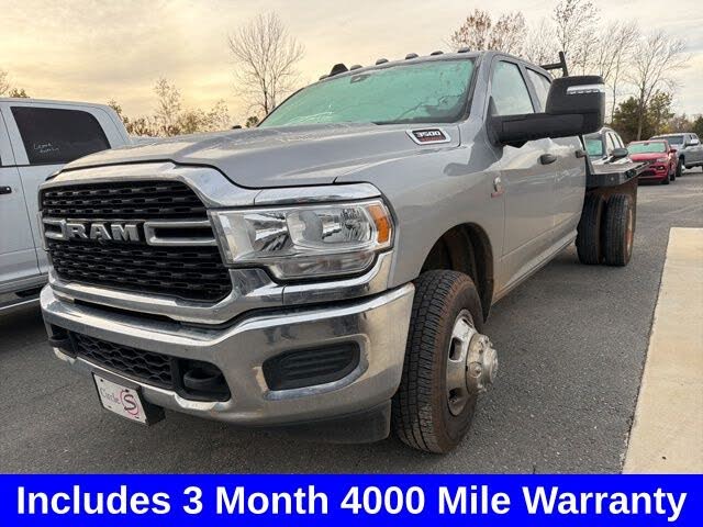 2023 RAM 3500 Tradesman Crew Cab LB DRW 4WD
