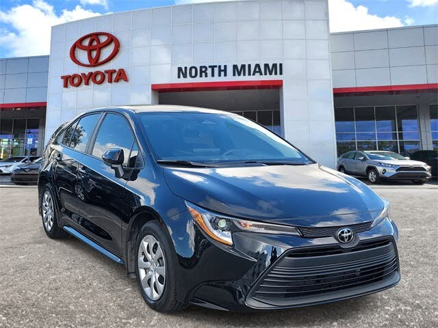 2025 Toyota Corolla LE FWD