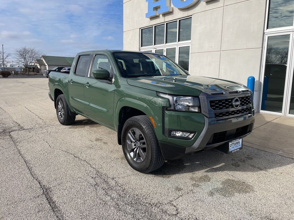 2025 Nissan Frontier SV Crew Cab 4WD