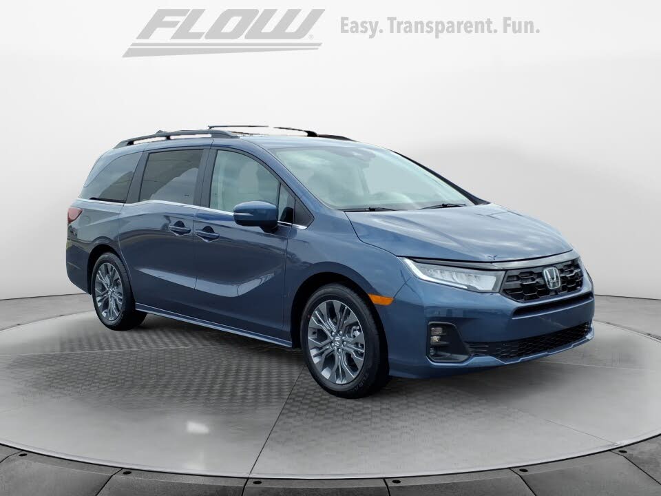 2026 Honda Odyssey Touring FWD