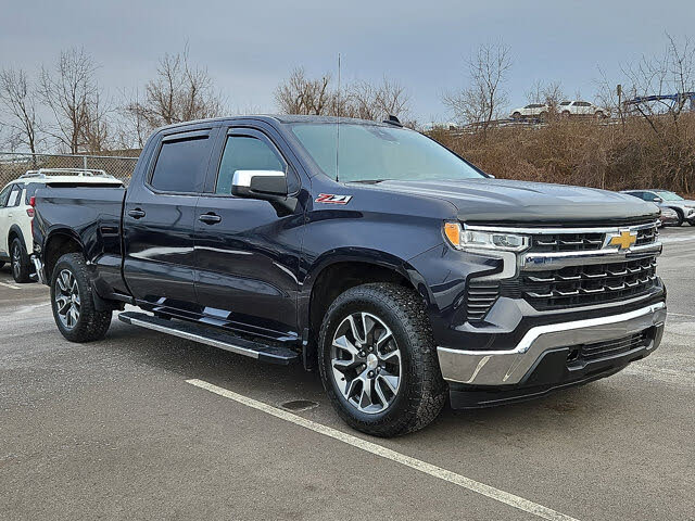 2022 Chevrolet Silverado 1500 LT Crew Cab 4WD