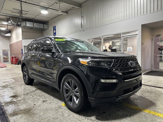 2023 Ford Explorer XLT AWD