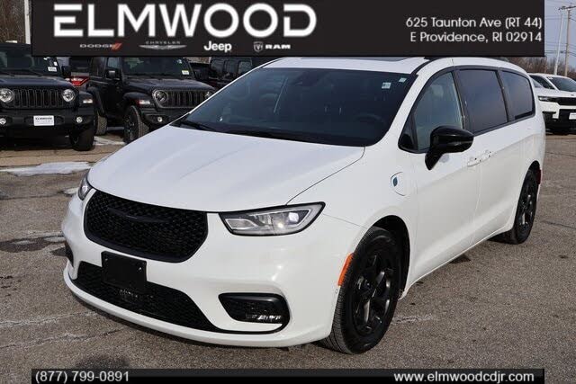 2024 Chrysler Pacifica Hybrid Select FWD