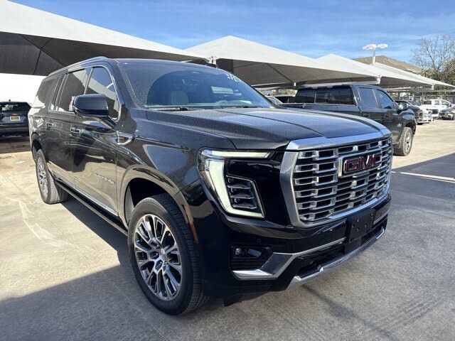 2025 GMC Yukon XL Denali 4WD