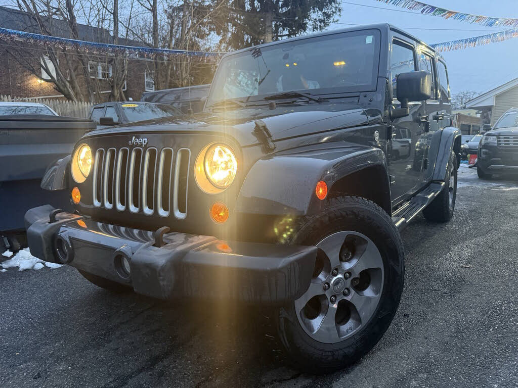 2016 Jeep Wrangler Unlimited Sahara 4WD