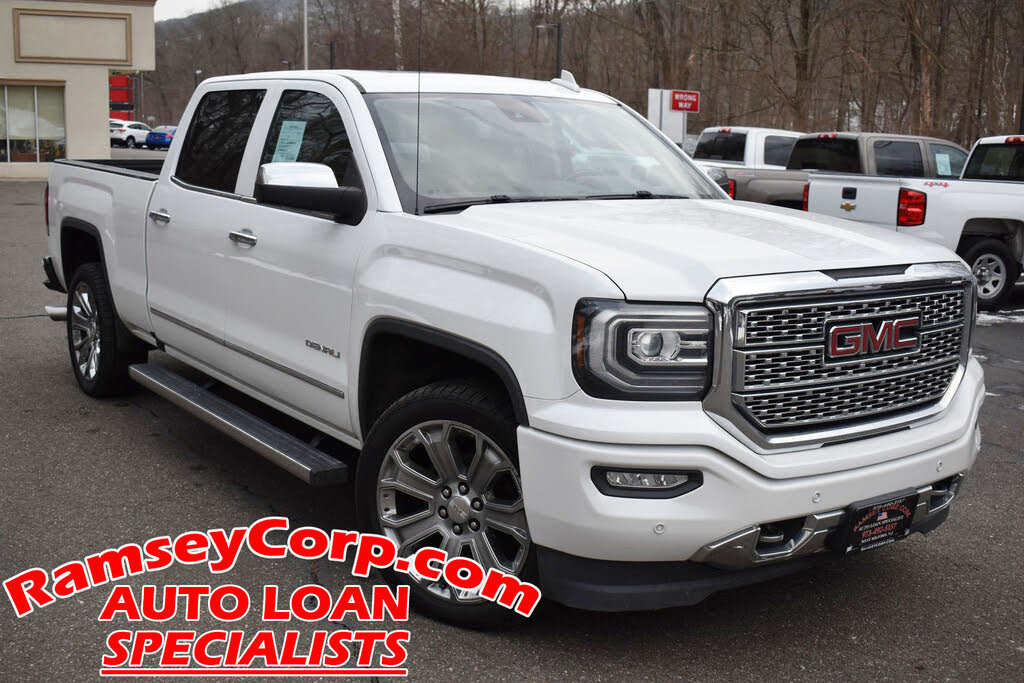 2017 GMC Sierra 1500 Denali Crew Cab 4WD