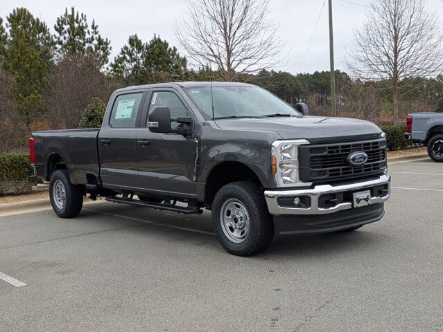 2026 Ford F-350 Super Duty XL Crew Cab 4WD