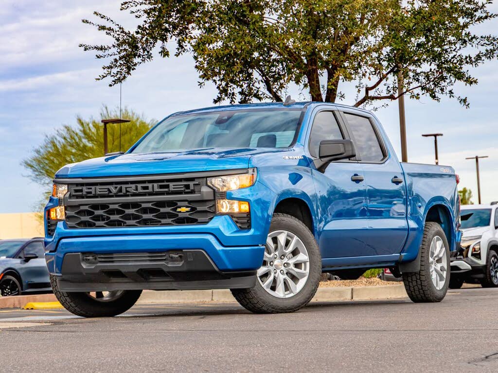 2022 Chevrolet Silverado 1500 Custom Crew Cab 4WD