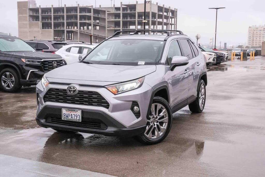 2021 Toyota RAV4 XLE Premium FWD