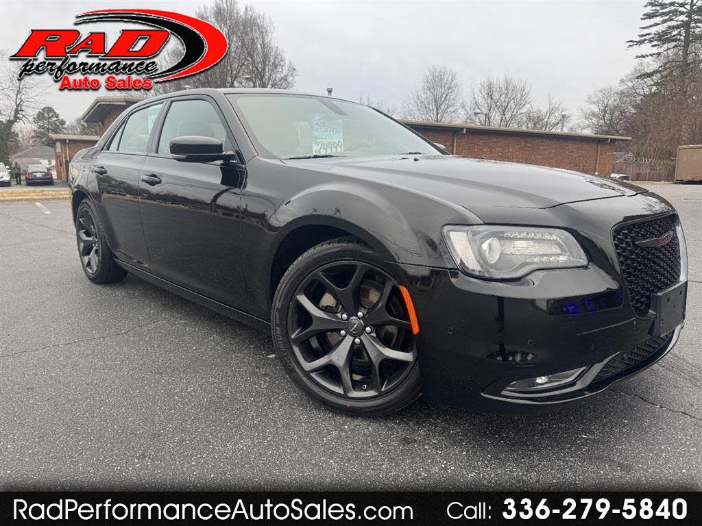 2023 Chrysler 300 S V6 RWD