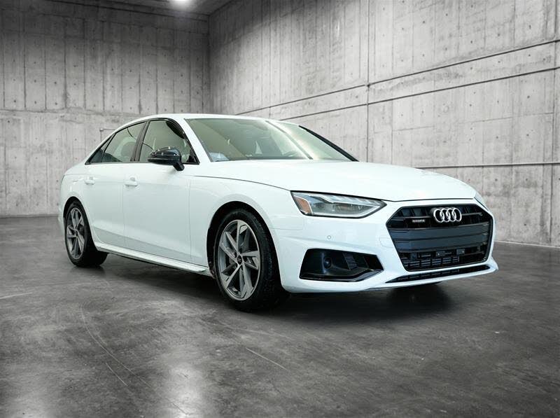 Audi A4 quattro 45 TFSI 2025