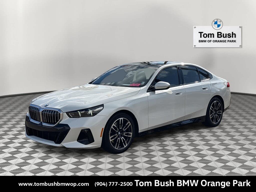 2025 BMW 5 Series 530i RWD