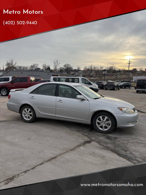2005 Toyota Camry XLE V6 FWD