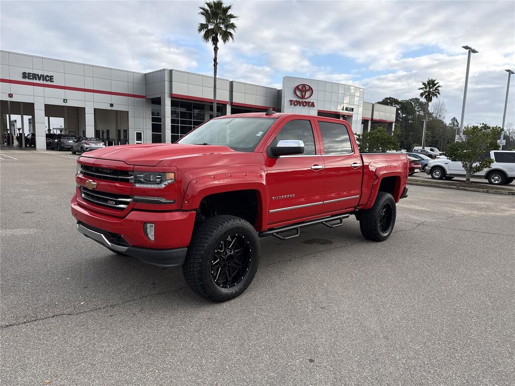2017 Chevrolet Silverado 1500 LTZ Crew Cab 4WD