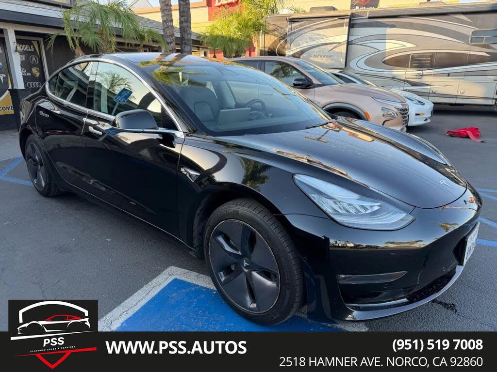 2018 Tesla Model 3 Mid Range RWD