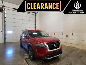 Nissan Pathfinder SV 4WD