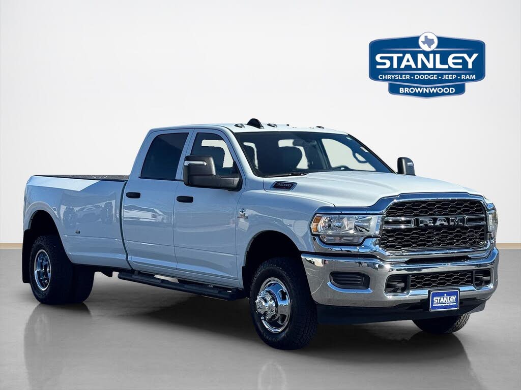 2024 RAM 3500 Tradesman Crew Cab LB DRW 4WD
