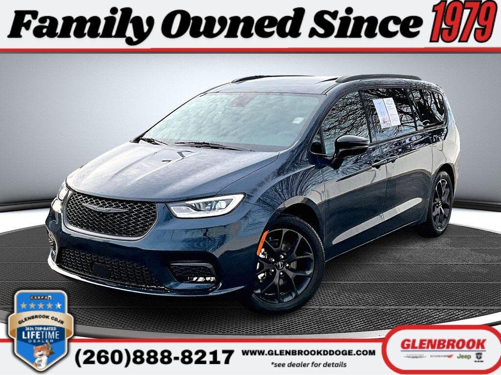 2025 Chrysler Pacifica Limited FWD