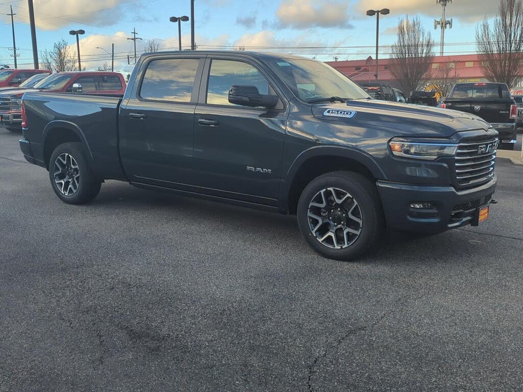 2026 RAM 1500 Laramie Crew Cab 4WD