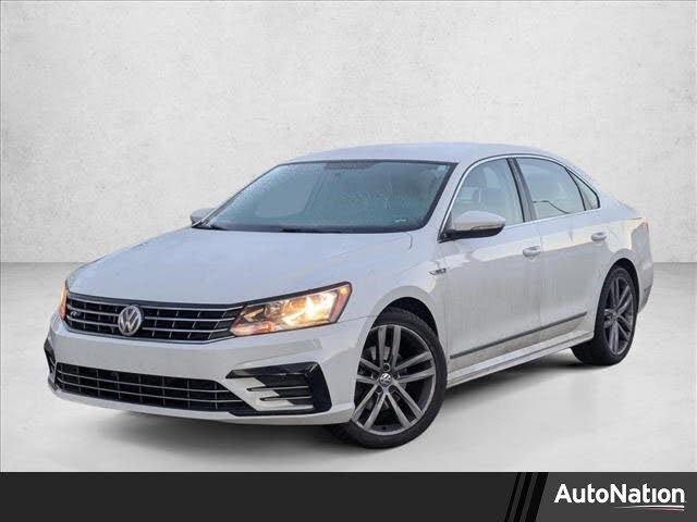 2017 Volkswagen Passat R-Line