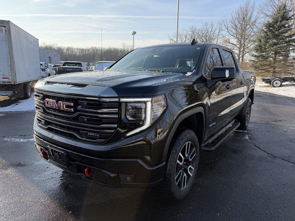 2022 GMC Sierra 1500 AT4 Crew Cab 4WD