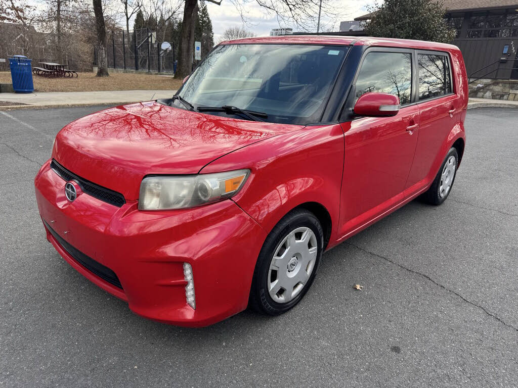 2013 Scion xB Base