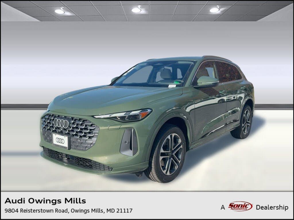 2025 Audi Q5 quattro Premium 40 TFSI