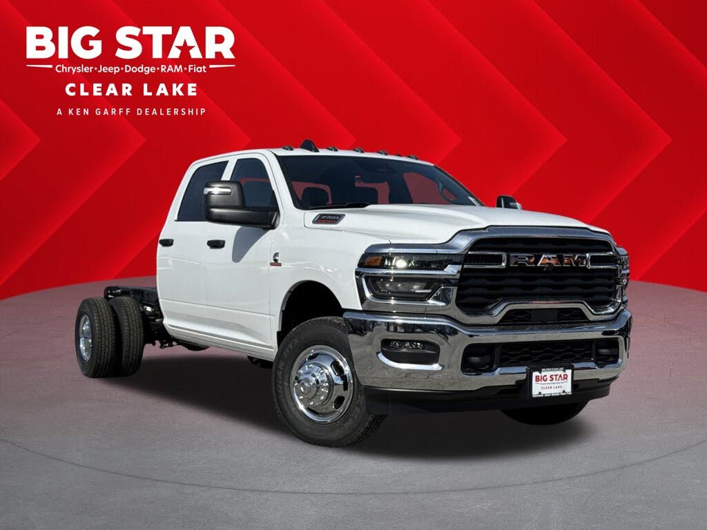 2026 RAM 3500 Chassis Tradesman Crew Cab LB DRW 4WD