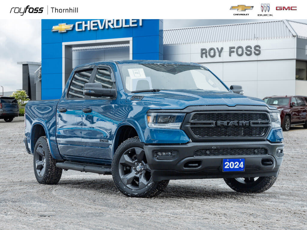 RAM 1500 Big Horn Crew Cab 4WD 2024