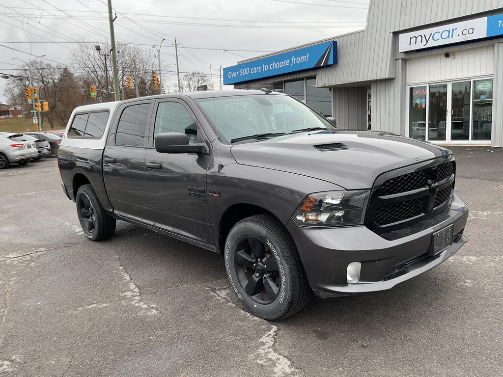 RAM 1500 Classic Tradesman Crew Cab 4WD 2022