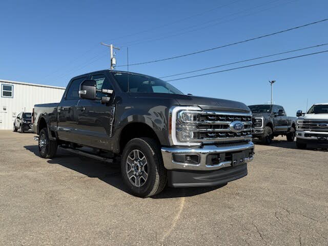 2026 Ford F-350 Super Duty Lariat Crew Cab 4WD