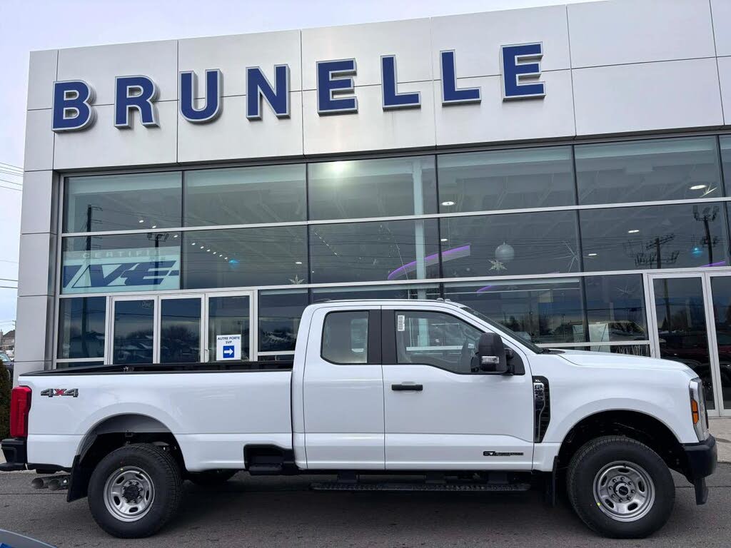 Ford F-250 Super Duty XL SuperCab 4WD 2026