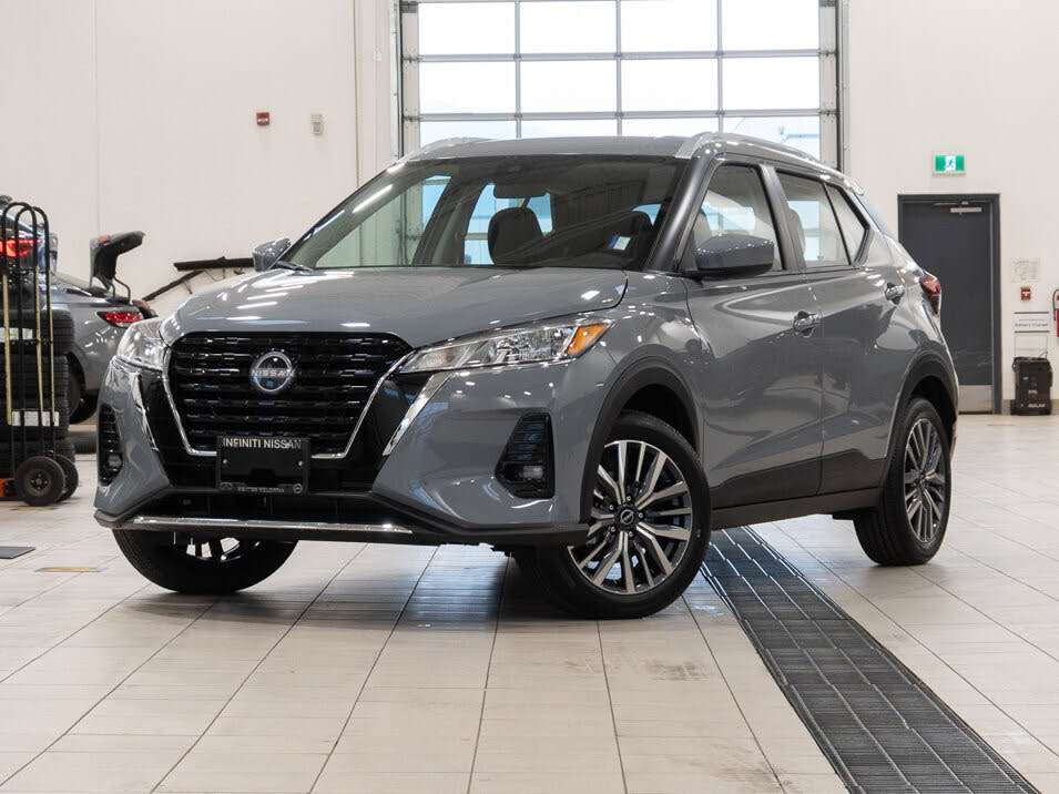 2025 Nissan Kicks SV FWD