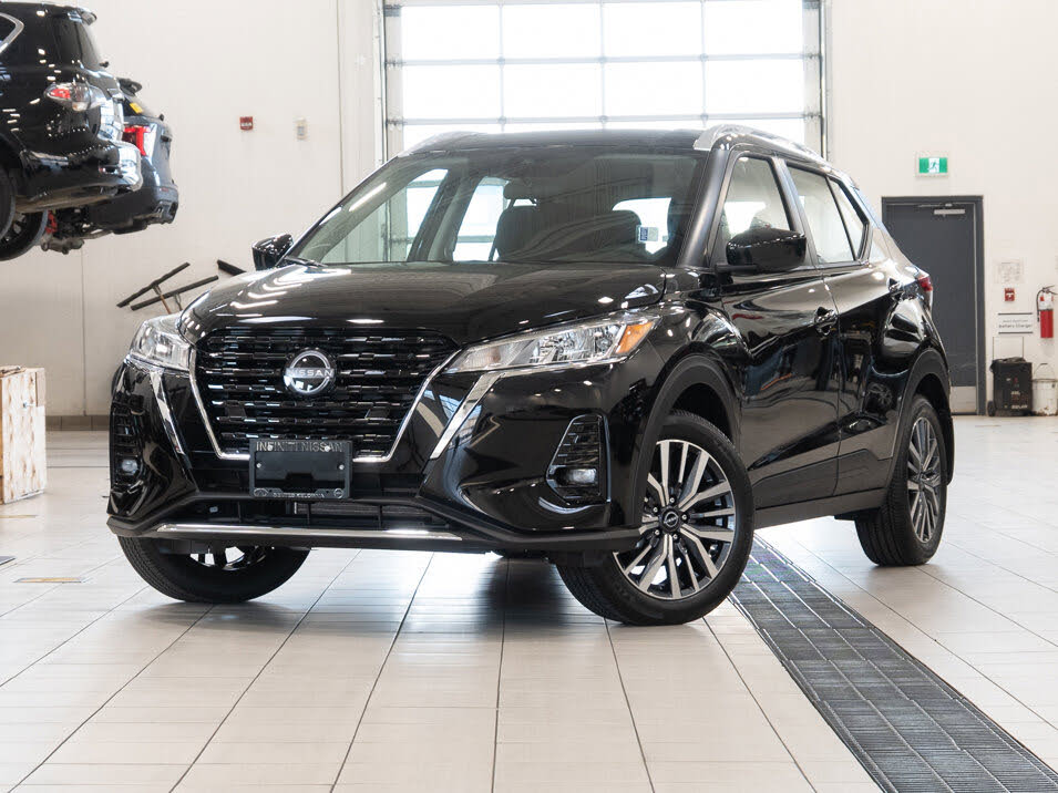 2025 Nissan Kicks SV FWD
