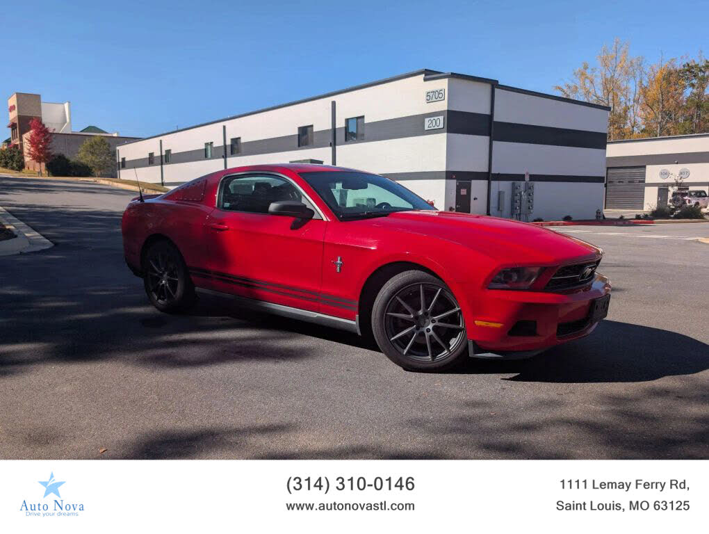 2011 Ford Mustang V6 Premium Coupe RWD