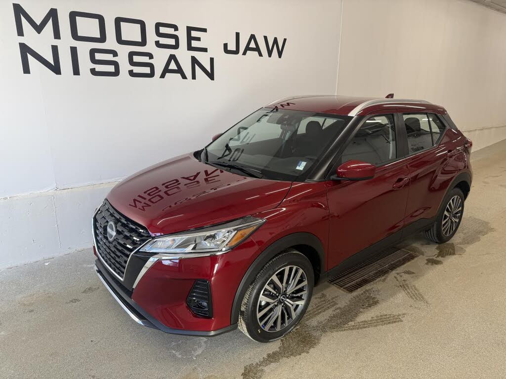 Nissan Kicks SV FWD 2025