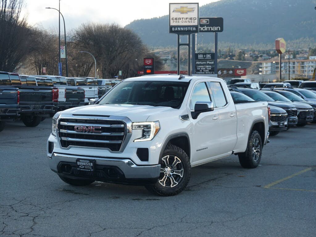 2021 GMC Sierra 1500 SLE Double Cab 4WD