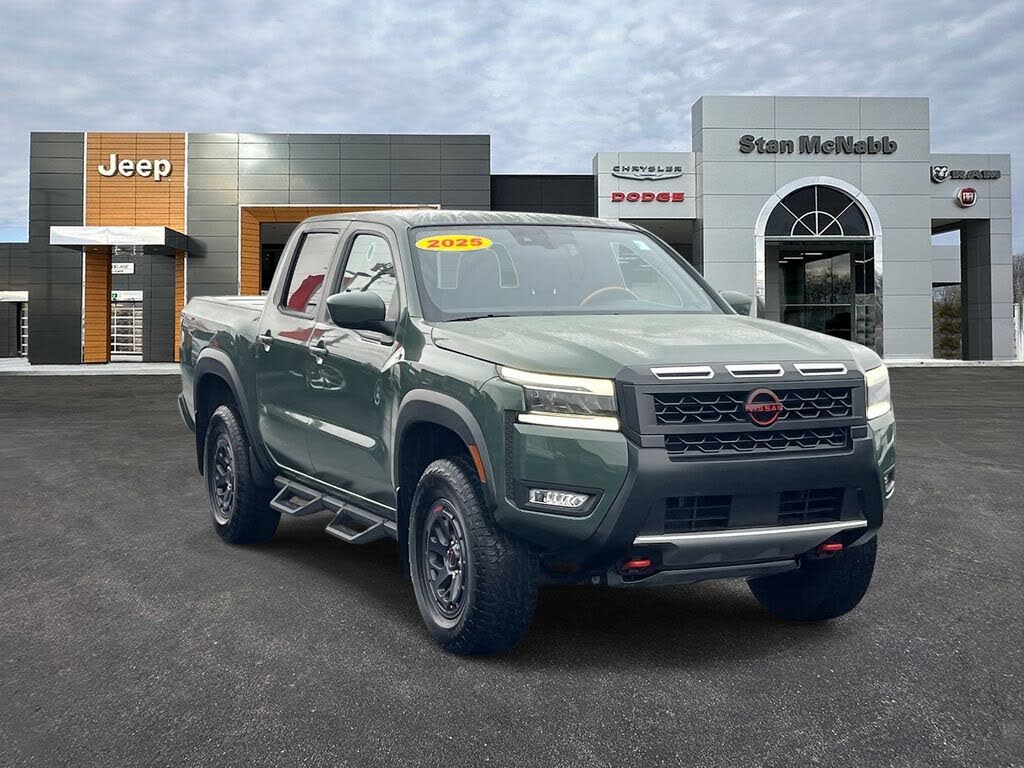 2025 Nissan Frontier PRO-4X Crew Cab 4WD