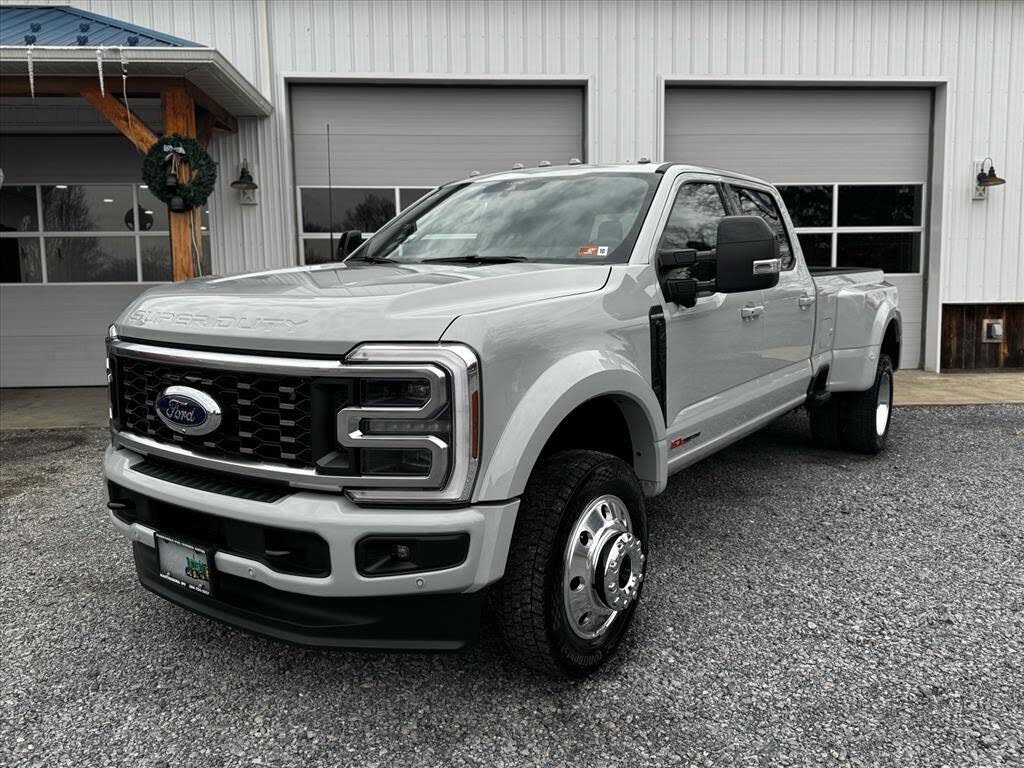 2026 Ford F-450 Super Duty Platinum Crew Cab LB DRW 4WD