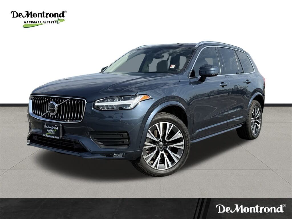 2022 Volvo XC90 T6 Momentum 7-Passenger AWD