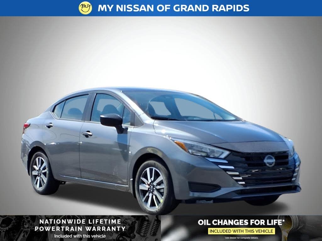 2025 Nissan Versa S FWD