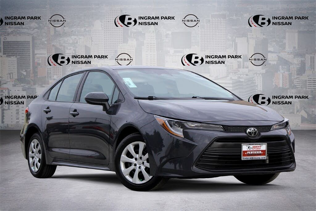 2025 Toyota Corolla LE FWD