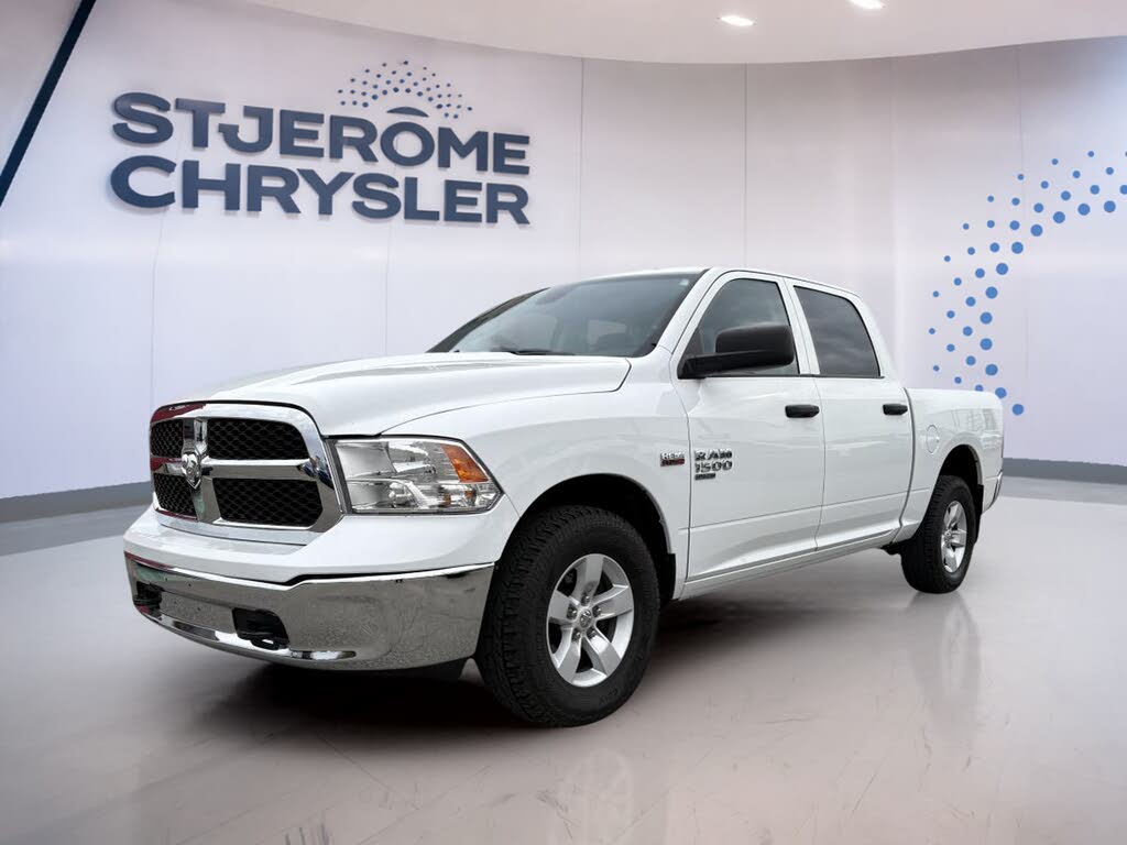 RAM 1500 Classic SLT Crew Cab 4WD 2023