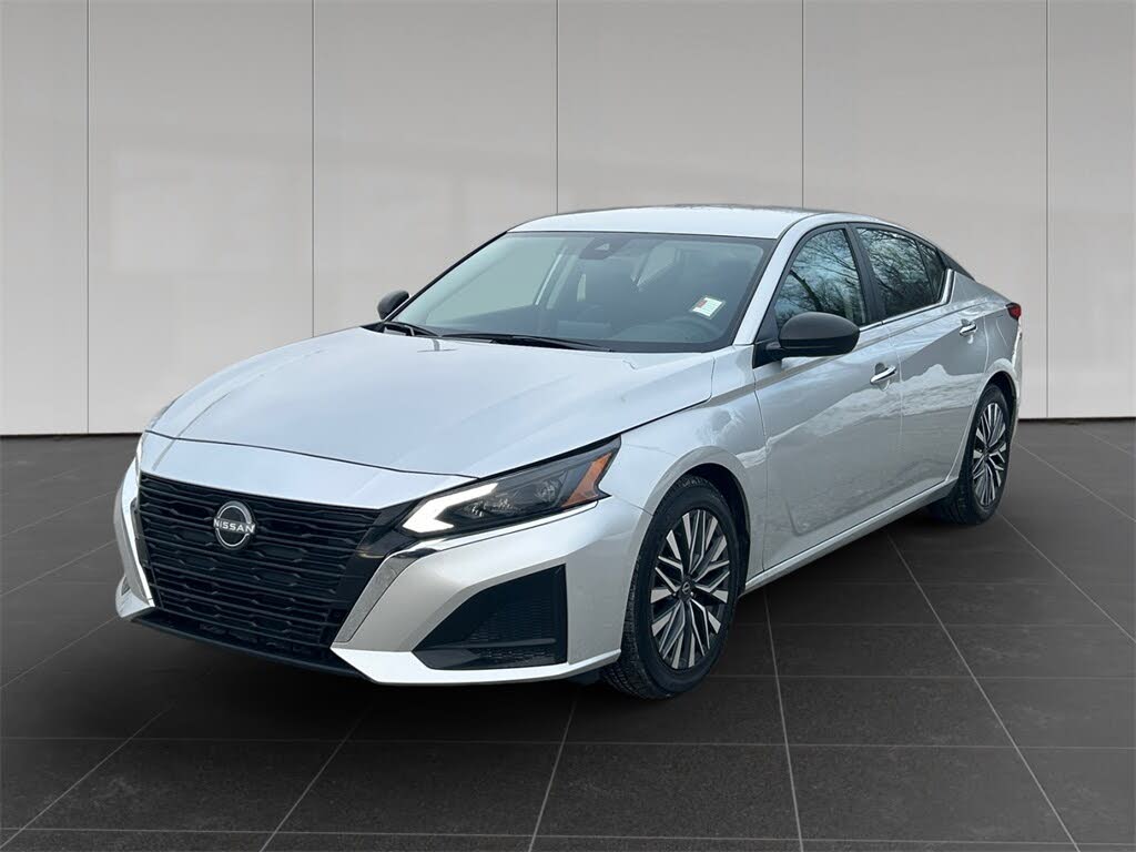 2024 Nissan Altima 2.5 SV FWD